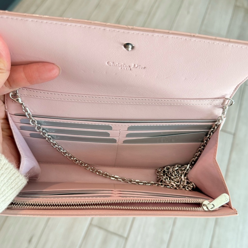Christian Dior Quilted Patent Leather Clutch - rose C. 
100% Authentic - Picture 2 of 5